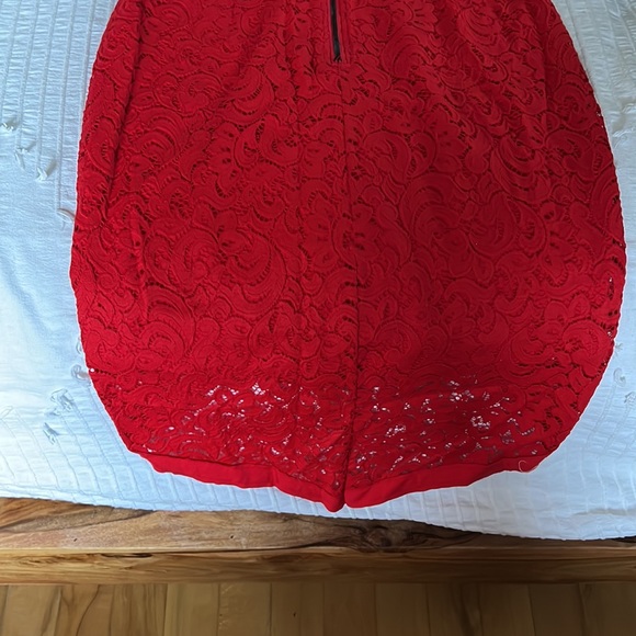 VENUS red lace dress NWOT sz14 - Picture 5 of 6